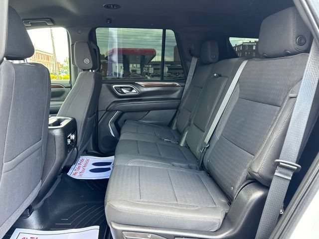 Used 2023 GMC Yukon SLE AWD/4WD image 11