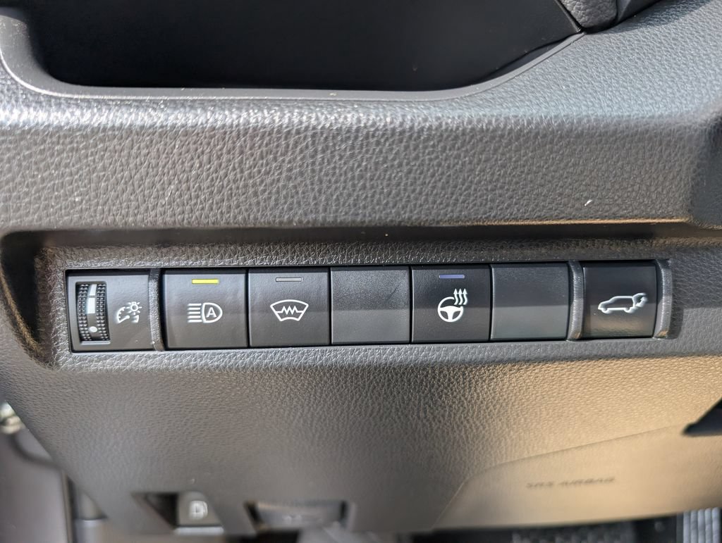 Used 2023 Toyota RAV4 XLE Premium AWD/4WD image 24