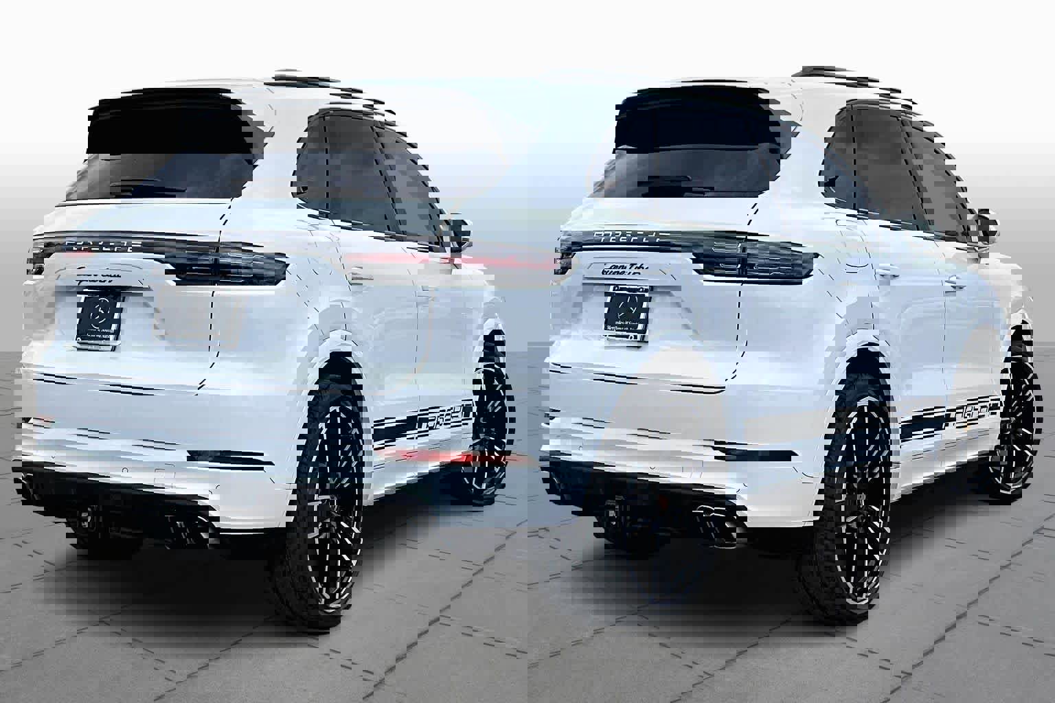 Used 2023 Porsche Cayenne Turbo image 12