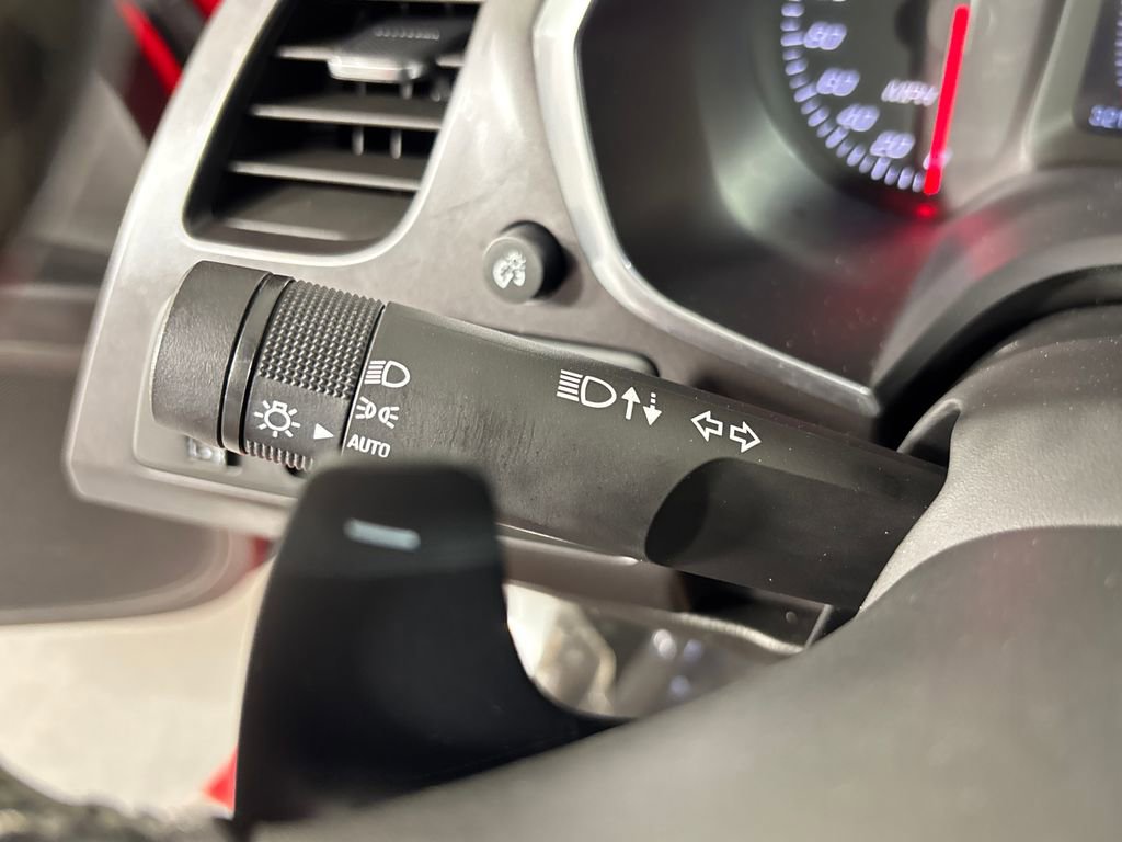 Used 2019 Chevrolet Corvette Stingray Coupe w/ Z51 1LT RWD image 18