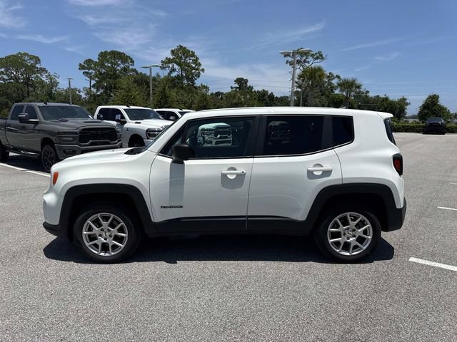 Used 2023 Jeep Renegade Latitude AWD/4WD image 6