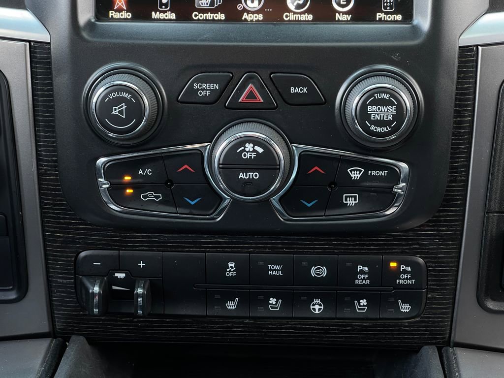 Used 2016 RAM 2500 Limited image 25