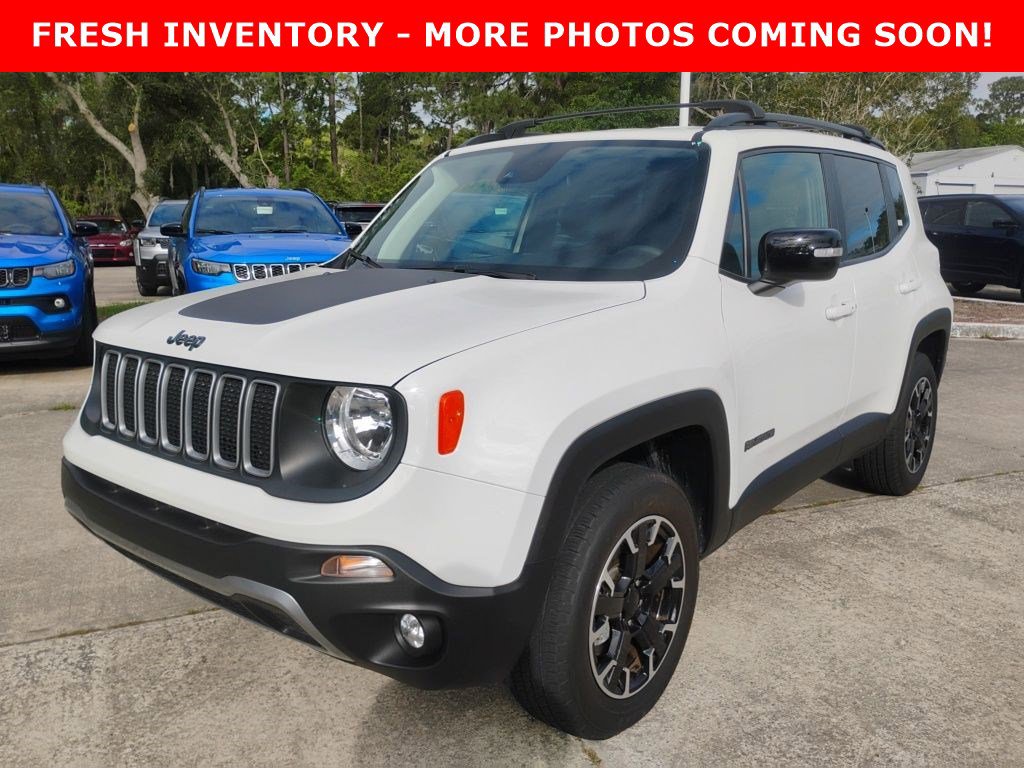 Used 2023 Jeep Renegade Latitude image 1