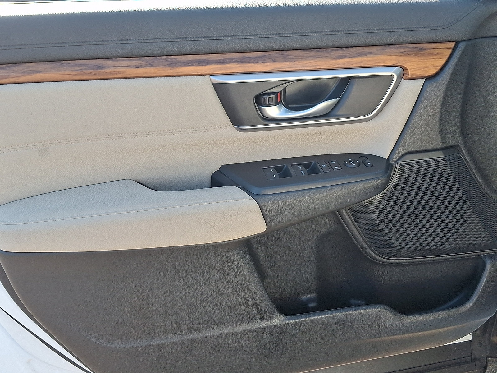 Used 2019 Honda CR-V EX image 12