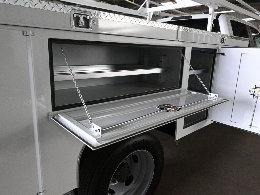 New 2026 Ford F550 2WD Crew Cab Super Duty image 33