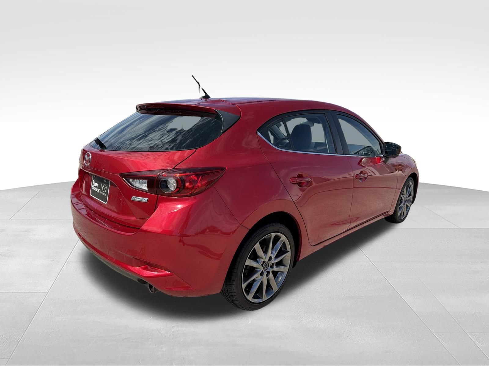Used 2018 MAZDA MAZDA3 Touring FWD image 5