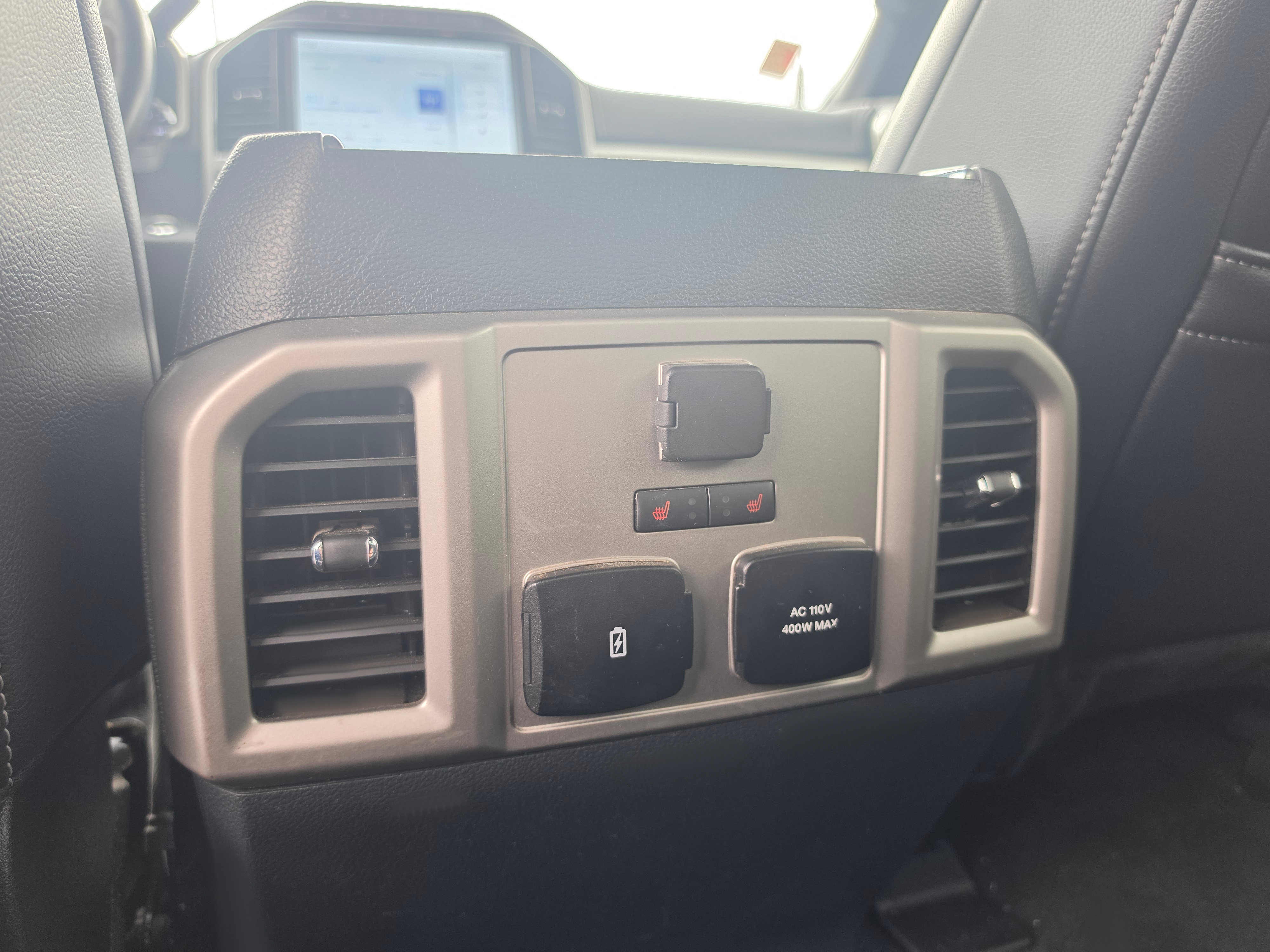 Used 2022 Ford F350 Lariat w/ Lariat Ultimate Package AWD/4WD image 16