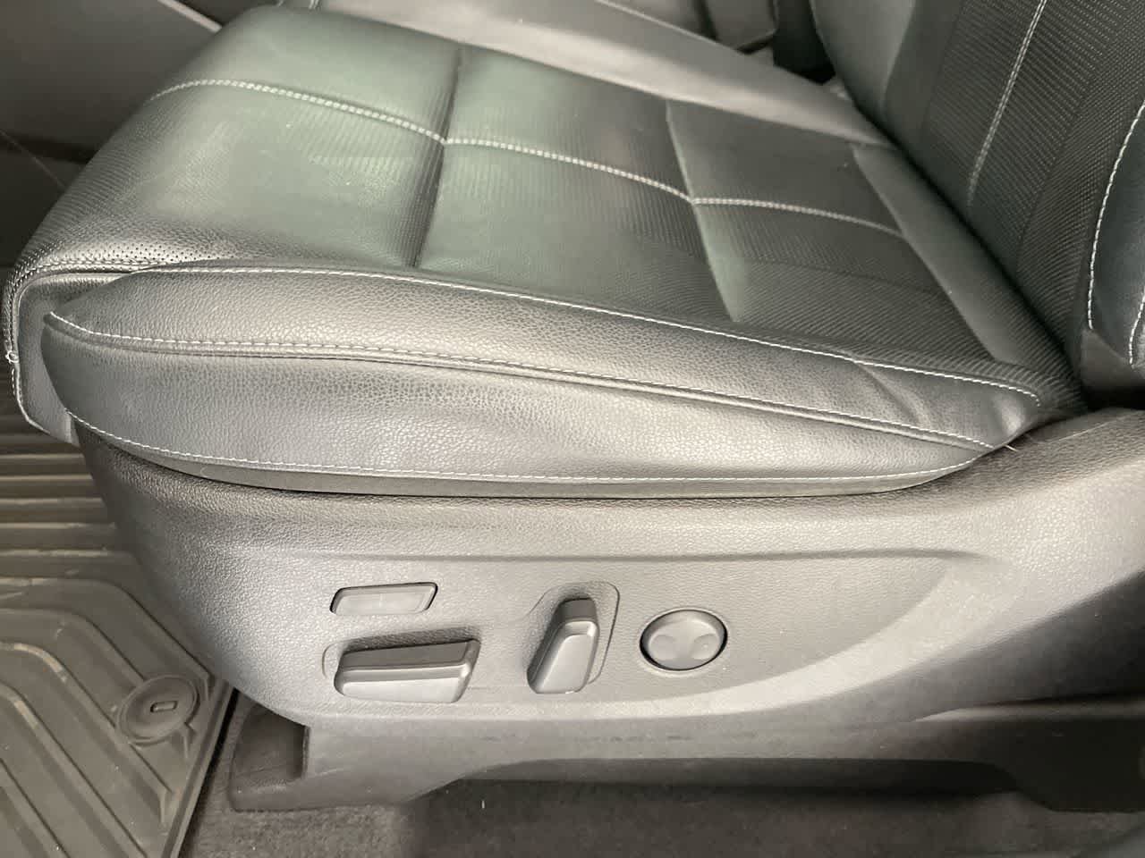Used 2022 Kia Telluride SX w/ Nightfall Edition Package AWD/4WD image 12