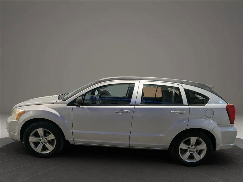 Used 2010 Dodge Caliber SXT image 2