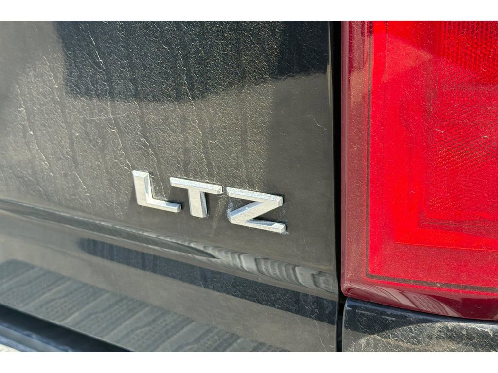 Used 2020 Chevrolet Silverado 2500 LTZ w/ LTZ Premium Package AWD/4WD image 7