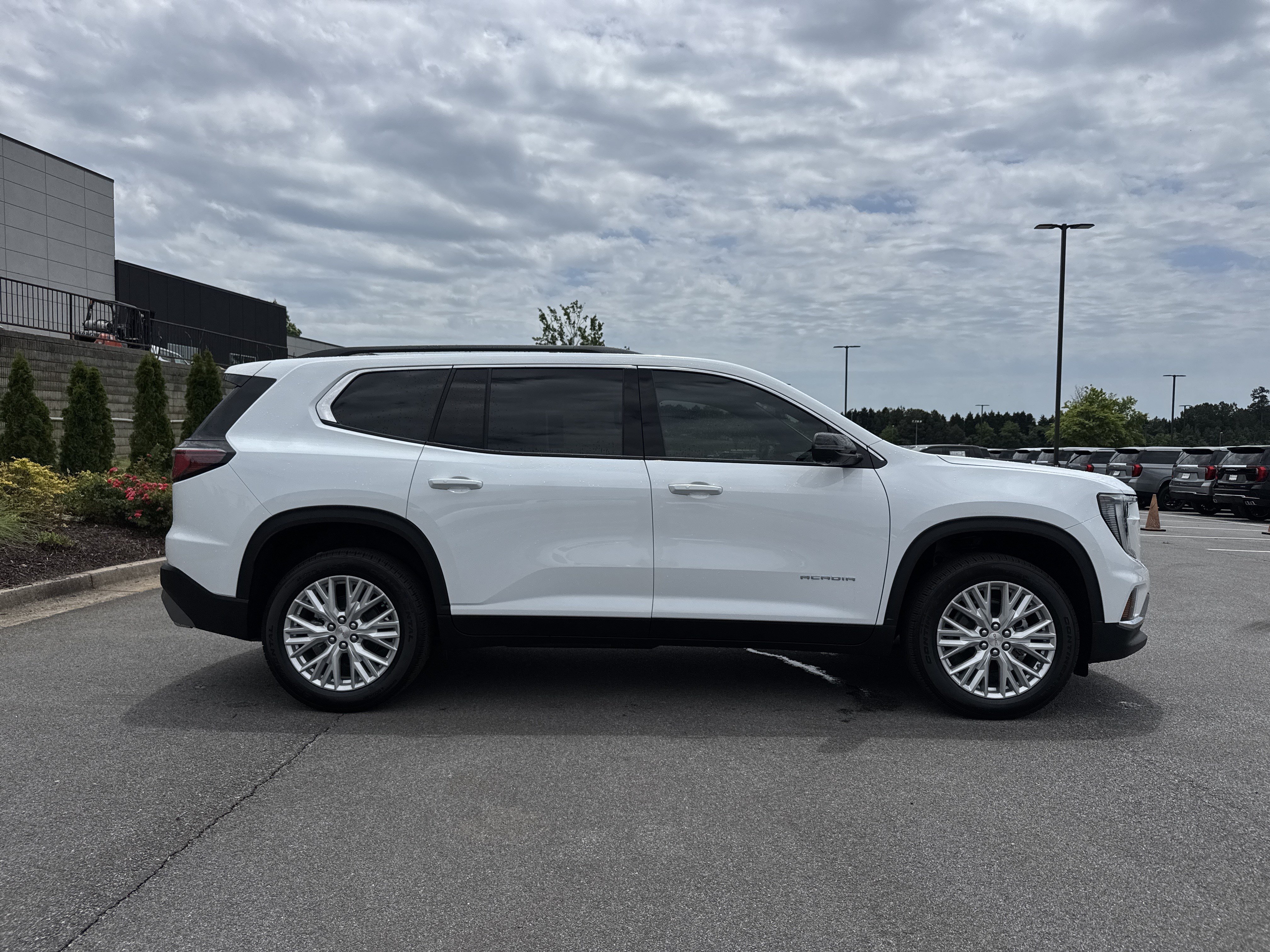 New 2026 GMC Acadia Elevation w/ Elevation Premium Package FWD image 11