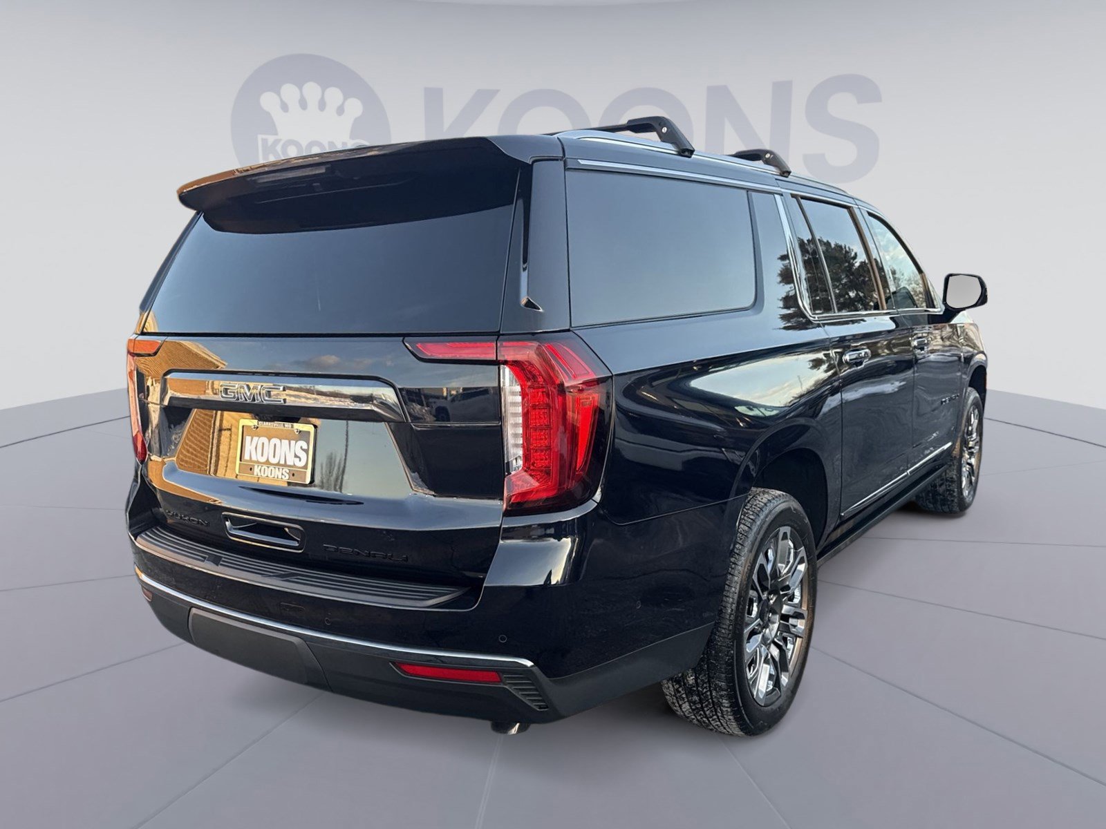 Used 2023 GMC Yukon XL Denali Ultimate image 7