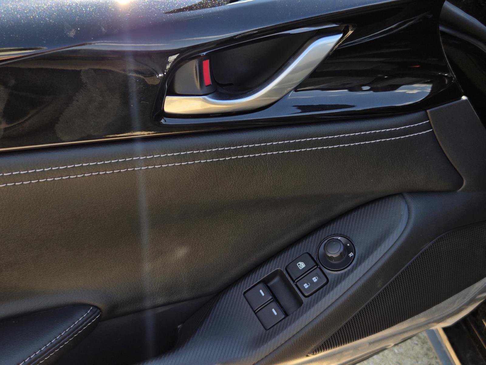 New 2026 MAZDA MX-5 Miata Club w/ Interior Package RWD image 16