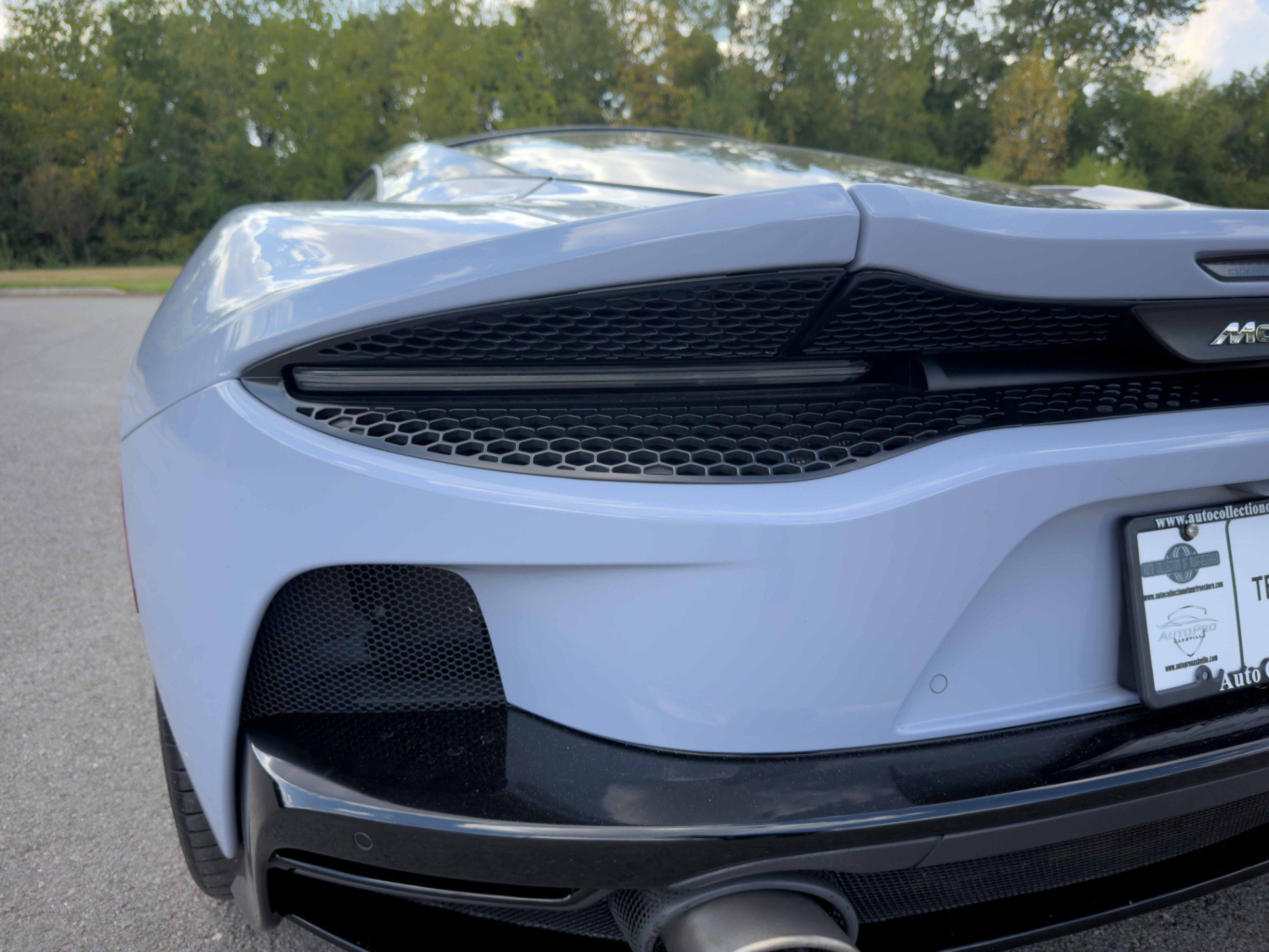 Used 2020 McLaren GT RWD image 27