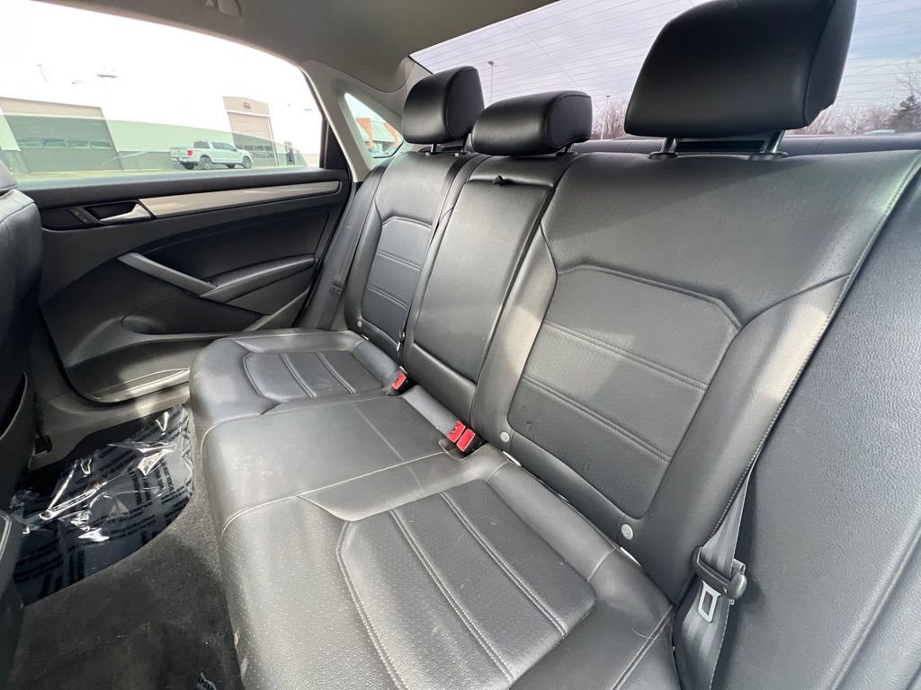 Used 2013 Volkswagen Passat 2.5 S image 27
