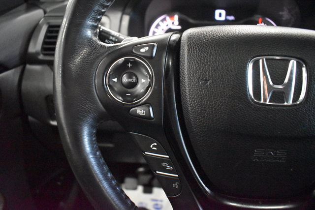 Used 2017 Honda Pilot Touring image 18