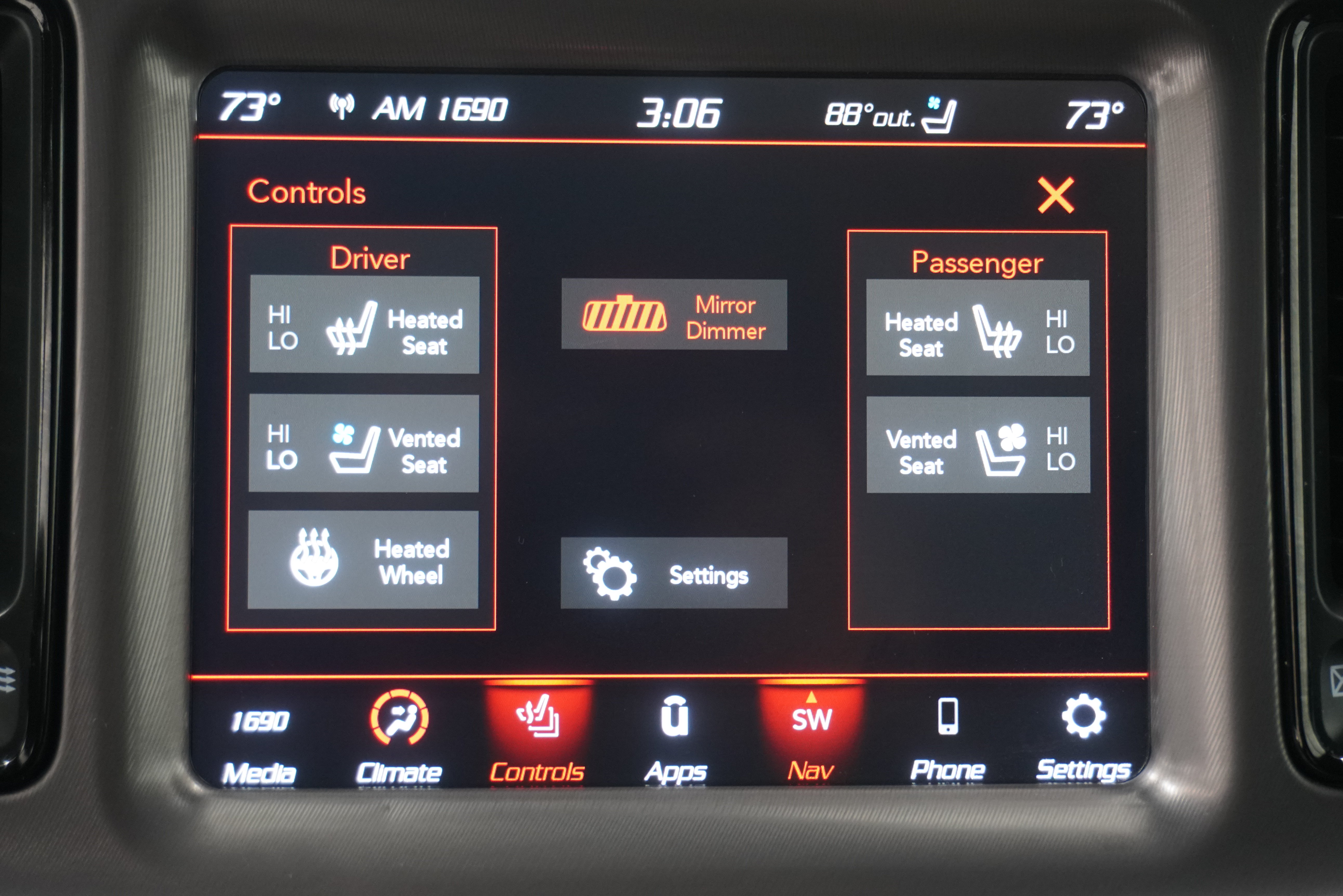 Used 2022 Dodge Challenger R/T w/ Plus Package RWD image 23