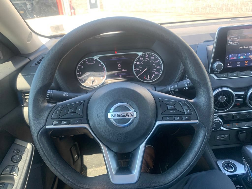 Certified 2023 Nissan Sentra SV FWD image 11