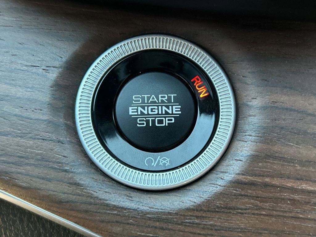 Used 2022 Jeep Grand Cherokee Summit w/ Advanced Protech Group IV image 17