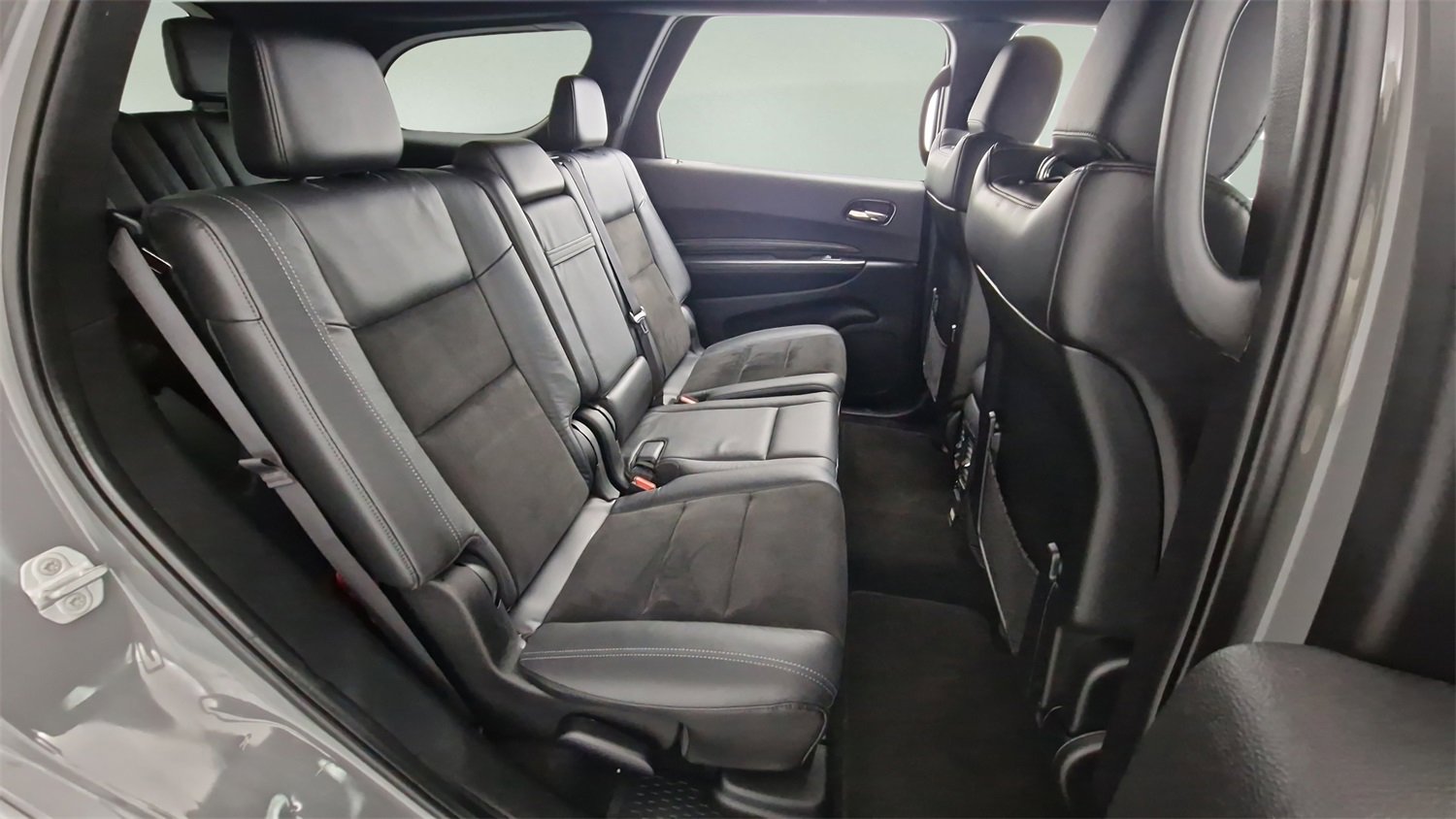 Used 2022 Dodge Durango GT image 32