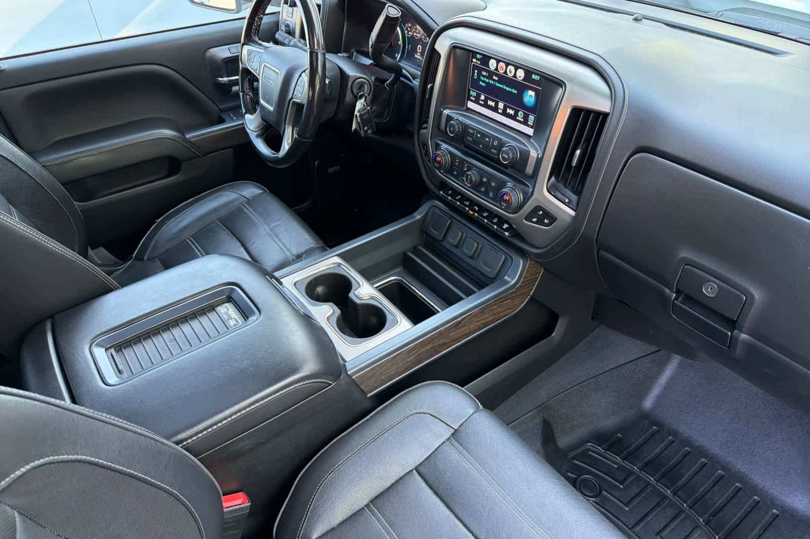 Used 2019 GMC Sierra 3500 Denali AWD/4WD image 17