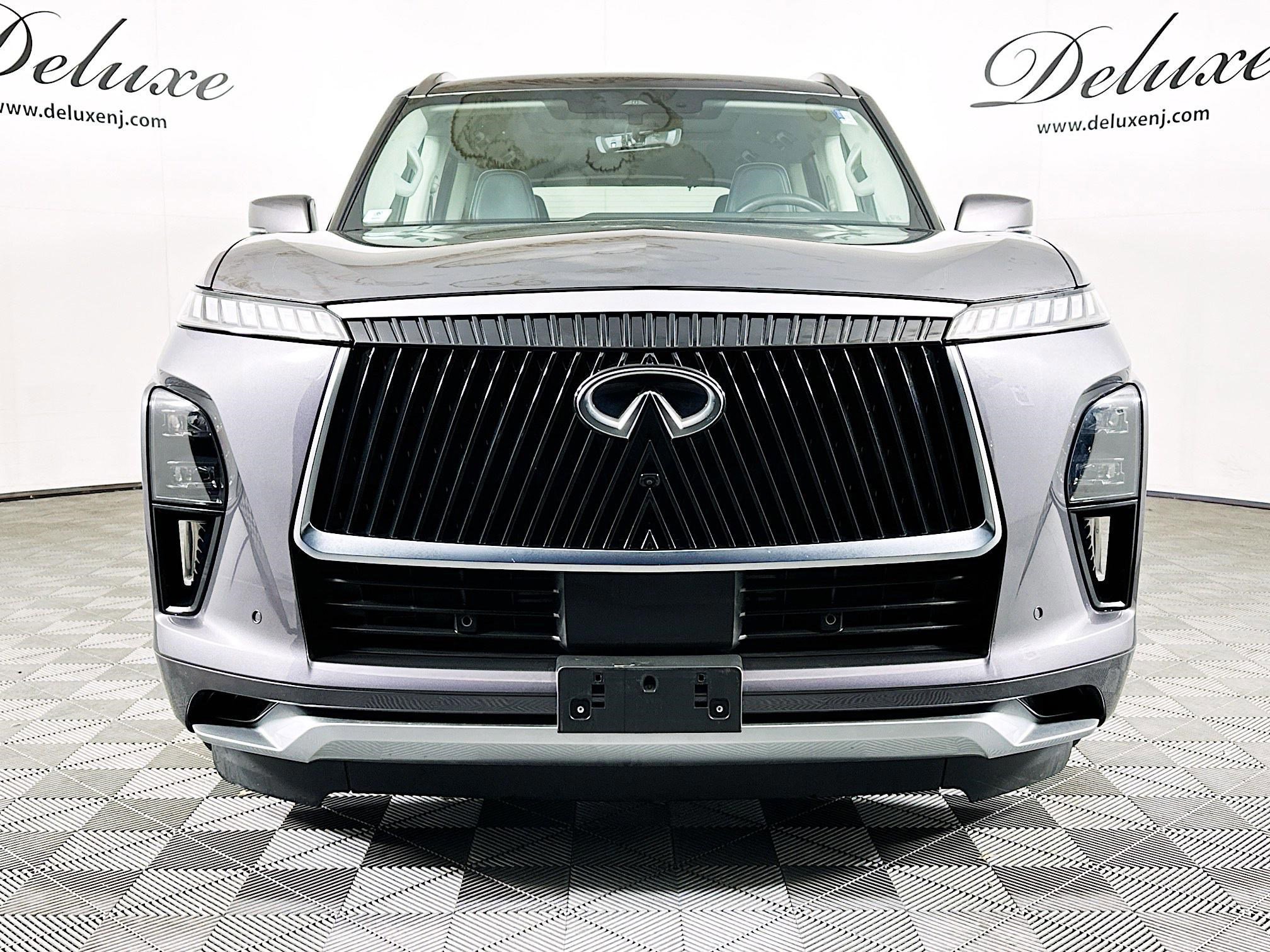 Used 2025 INFINITI QX80 Luxe AWD/4WD image 2