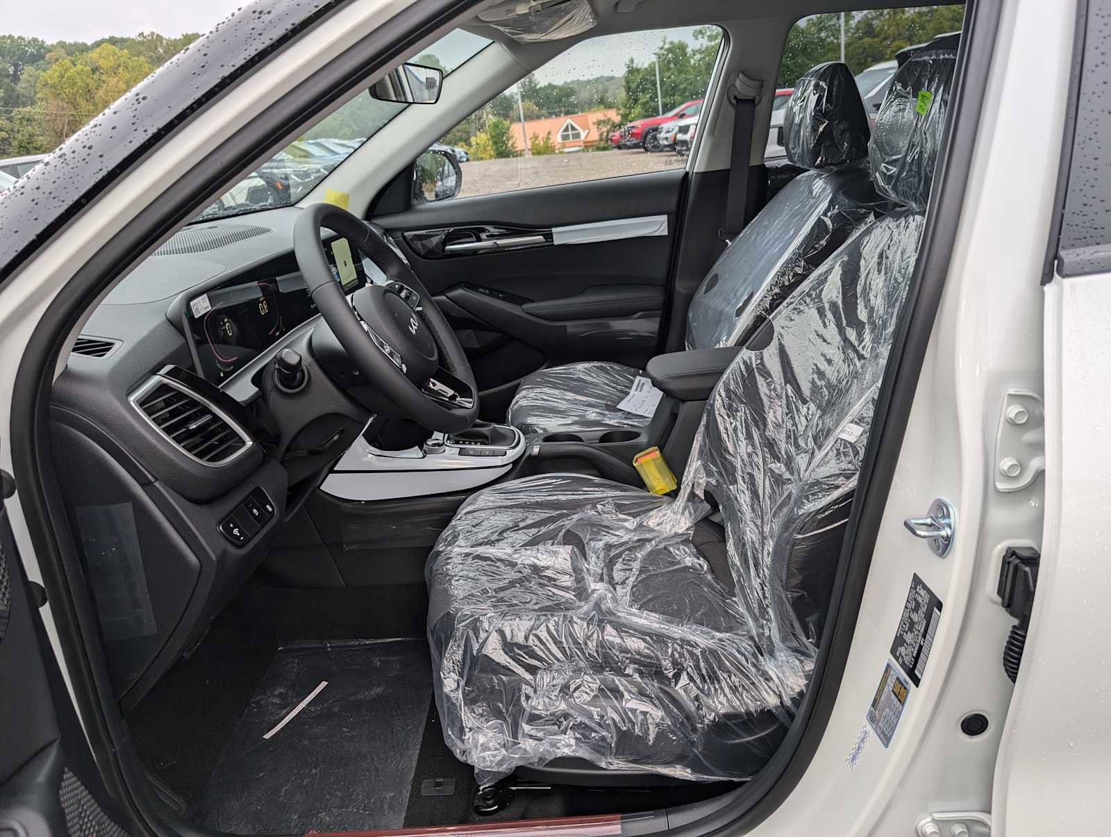 New 2026 Kia Seltos S image 10