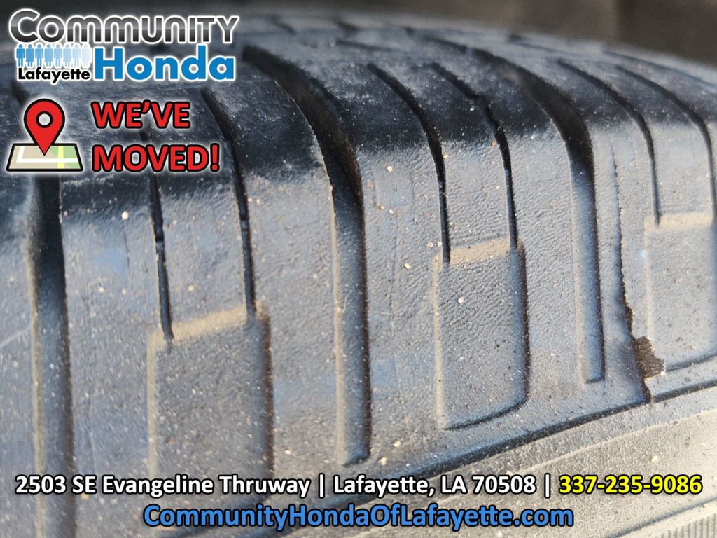 Used 2023 Chevrolet Equinox Premier image 18