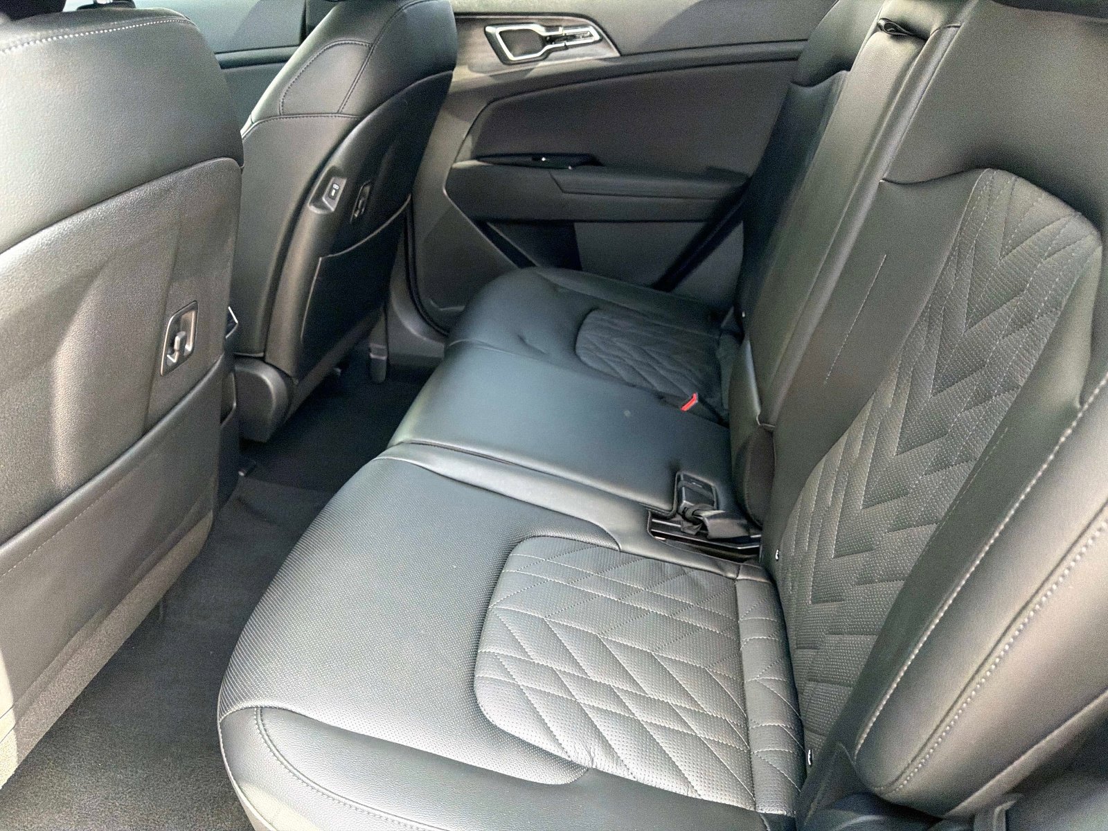 Certified 2025 Kia Sportage X-Pro image 11