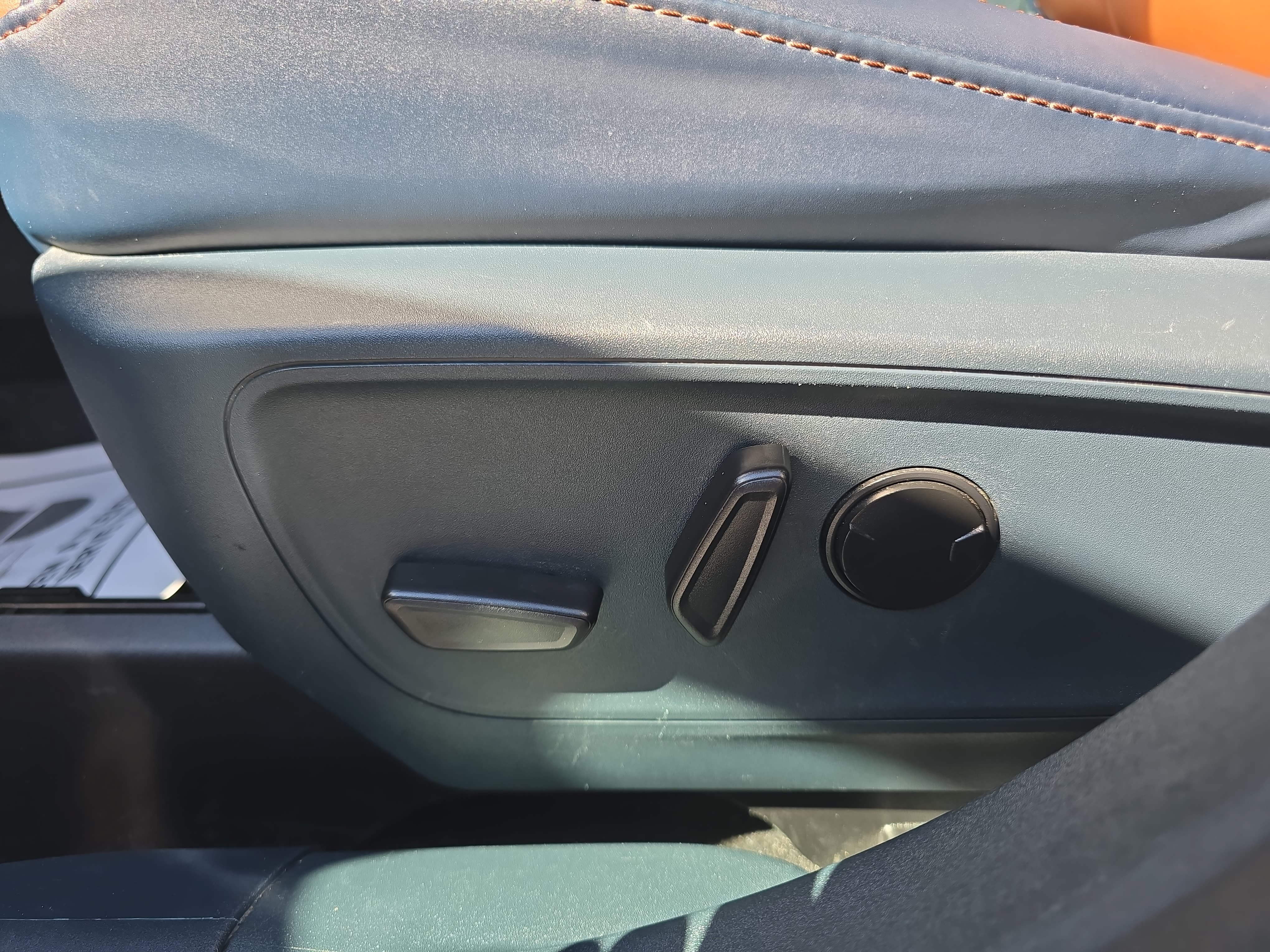Used 2024 Ford Maverick Lariat FWD image 28