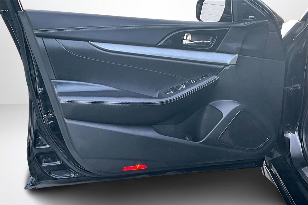 Used 2017 Nissan Maxima 3.5 SL image 19