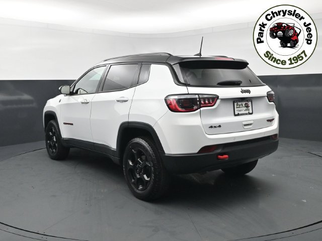 Used 2023 Jeep Compass Trailhawk w/ Trailhawk Convenience Group AWD/4WD image 4