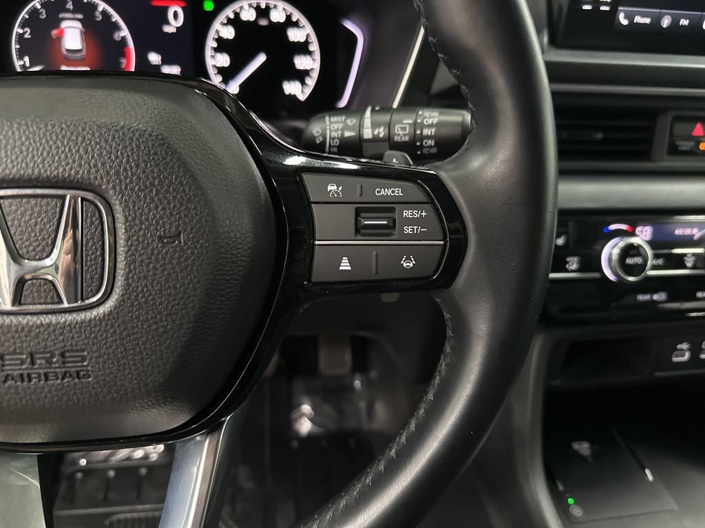 Used 2023 Honda Pilot EX-L image 17