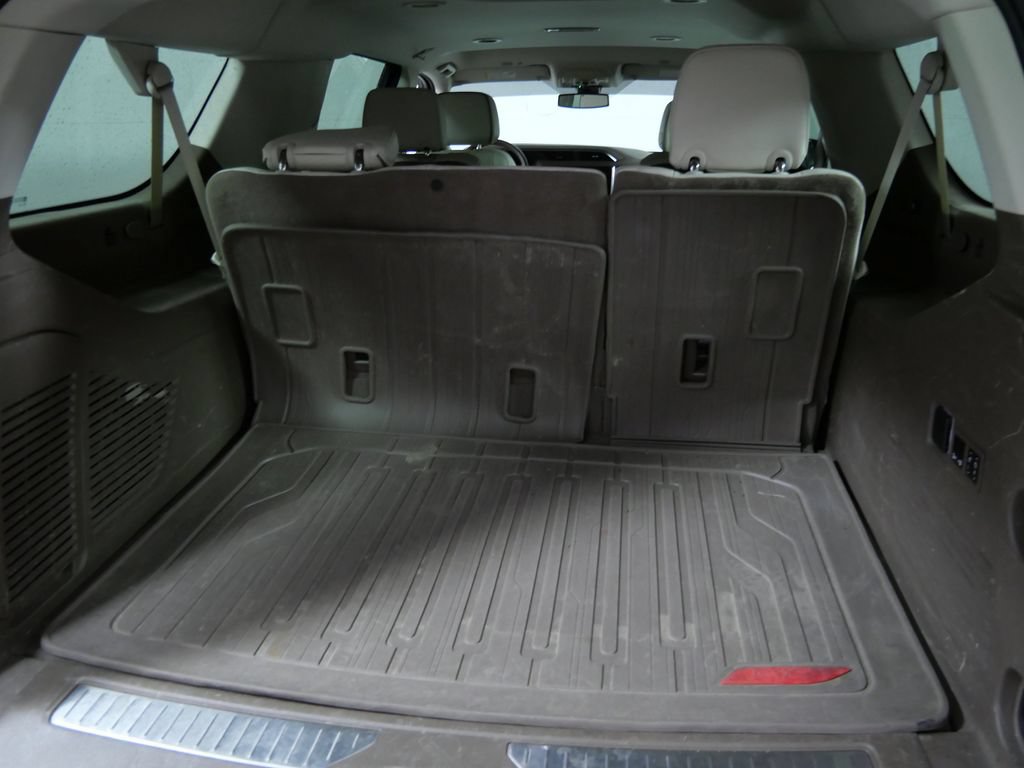 Used 2022 GMC Yukon XL Denali AWD/4WD image 6