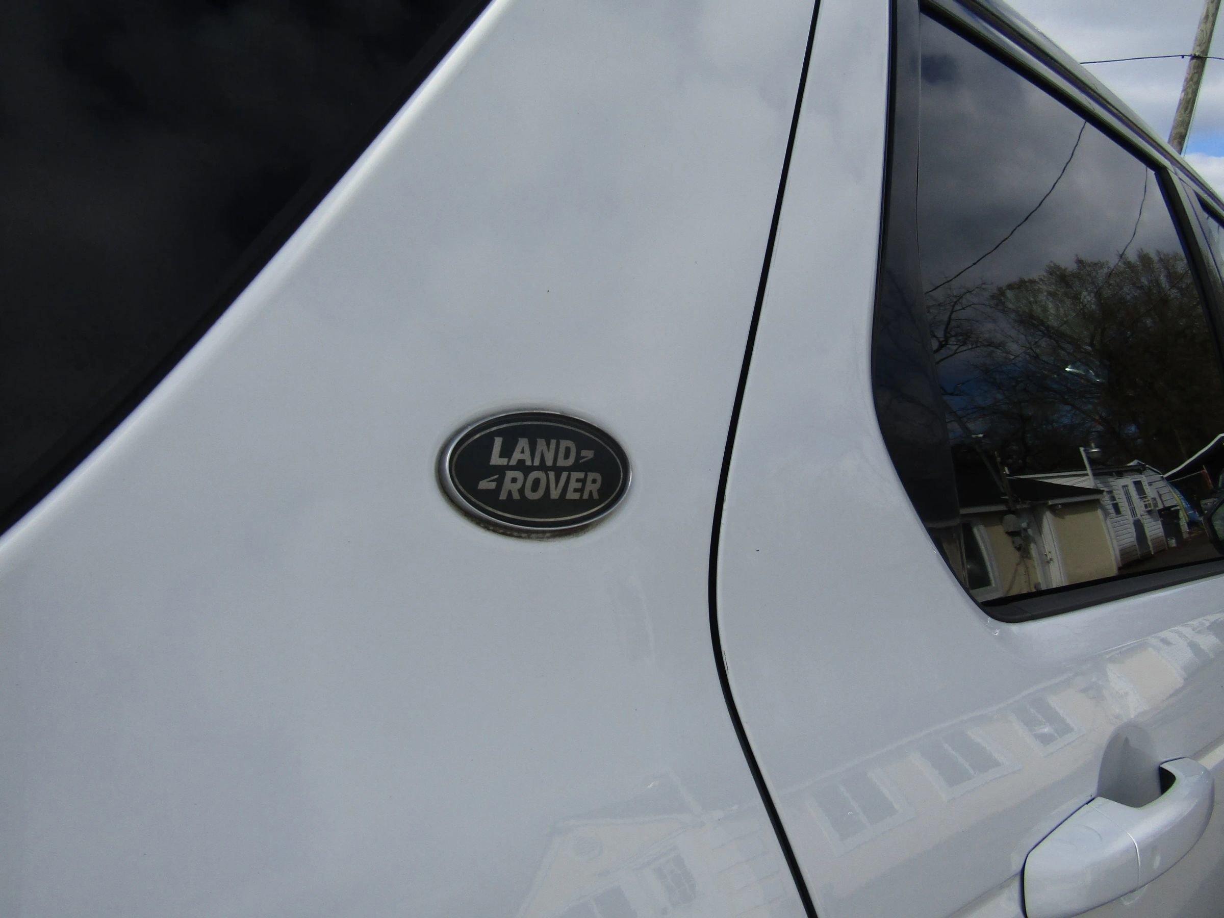 Used 2019 Land Rover Discovery Sport HSE image 9