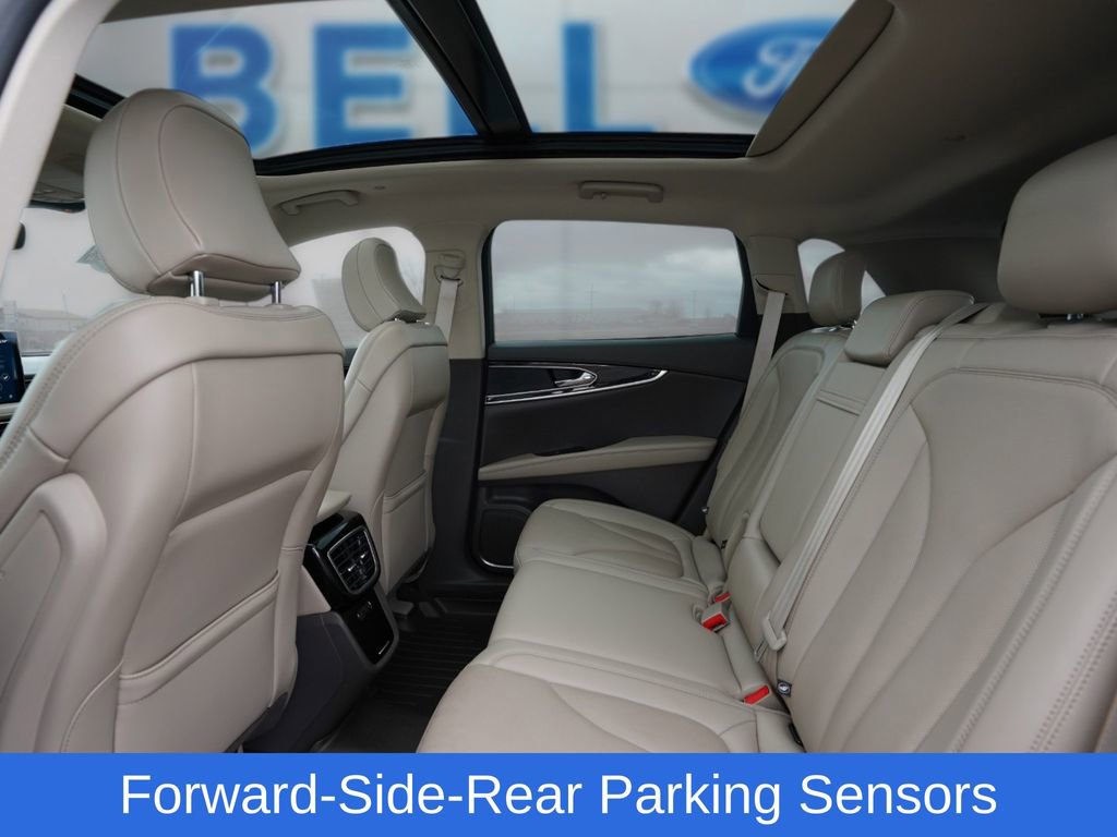 Used 2022 Lincoln Nautilus Reserve AWD/4WD image 16