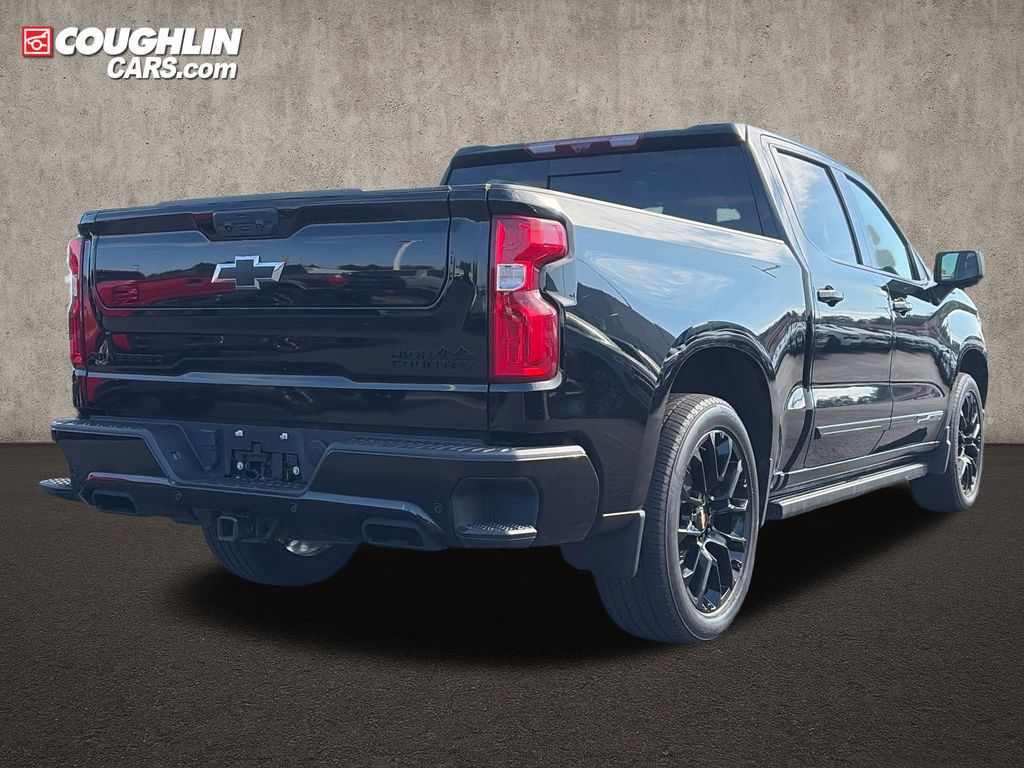 Used 2025 Chevrolet Silverado 1500 High Country w/ High Country Premium Package AWD/4WD image 8