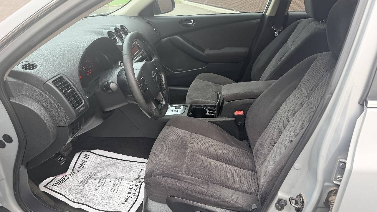 Used 2009 Nissan Altima 2.5 S w/ Convenience Plus Pkg FWD image 7