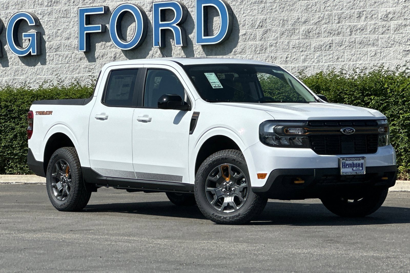 New 2024 Ford Maverick Tremor w/ Tremor Off-Road Package image 2