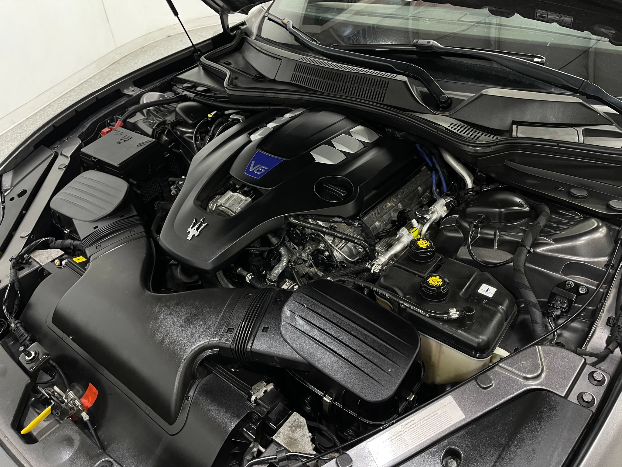 Used 2018 Maserati Quattroporte S GranSport Q4 AWD/4WD image 27