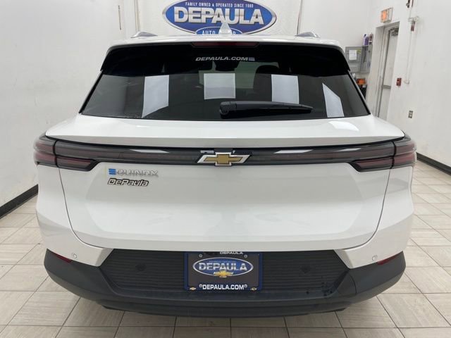 New 2026 Chevrolet Equinox EV LT image 18