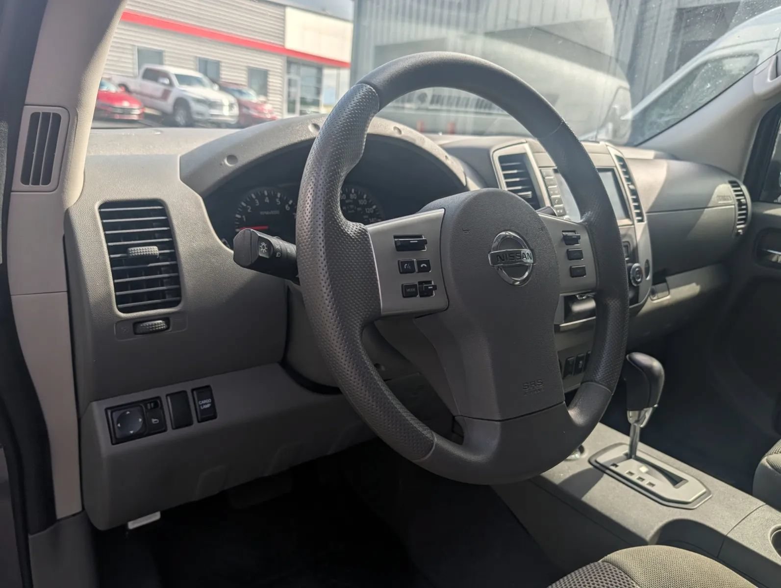 Used 2020 Nissan Frontier SV w/ Midnight Edition Floor Mats RWD image 7
