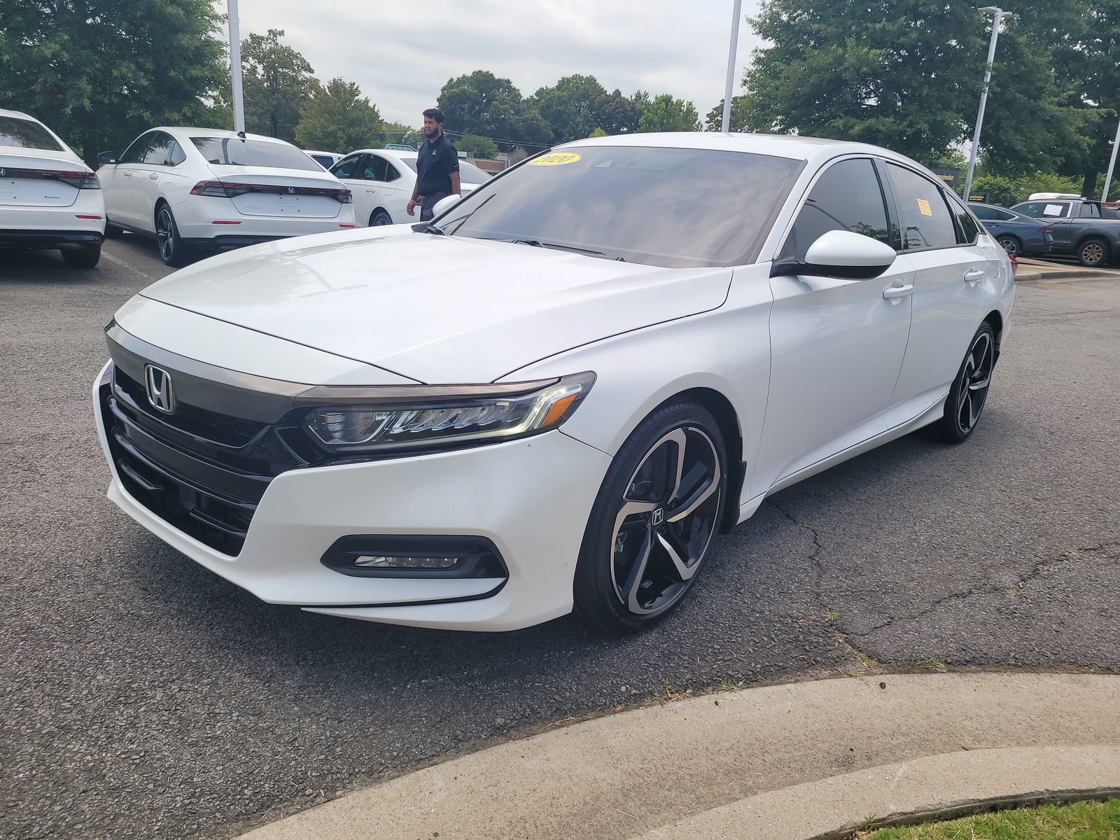 Used 2020 Honda Accord Sport image 7