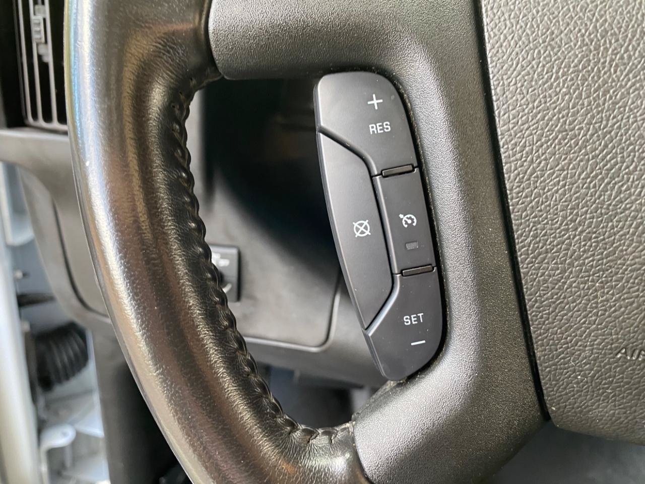 Used 2022 Chevrolet Express 3500 w/ Power Convenience Package RWD image 46