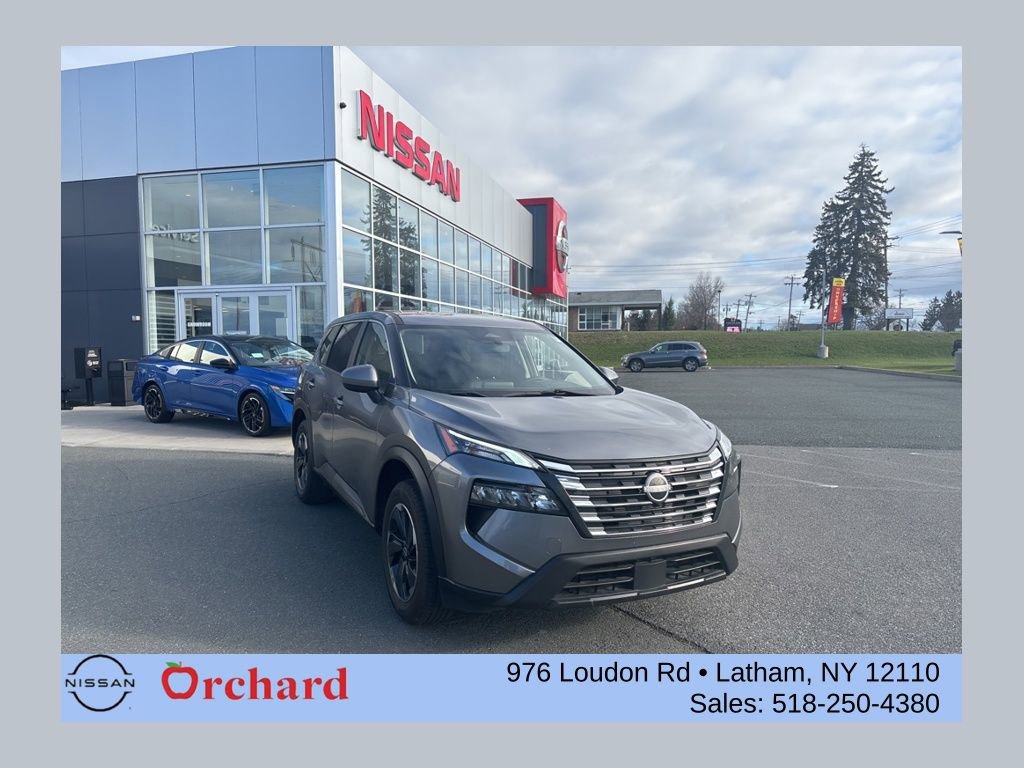 Used 2024 Nissan Rogue SV AWD/4WD image 1