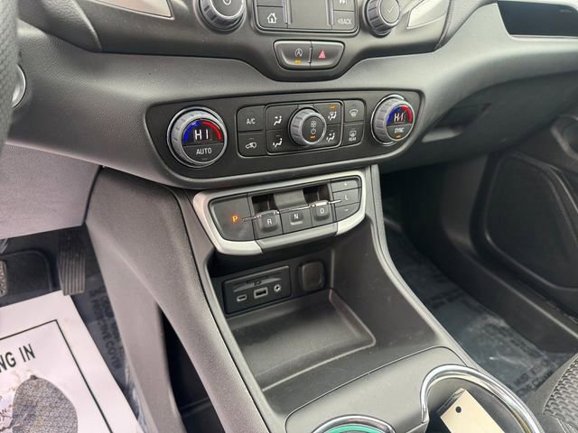 Used 2023 GMC Terrain SLE w/ Driver Convenience Package AWD/4WD image 15