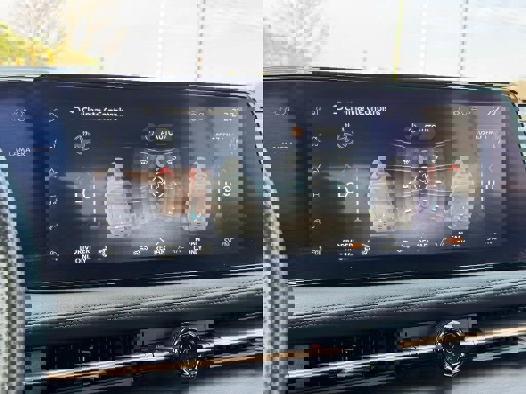 Used 2023 Nissan Ariya FWD image 30