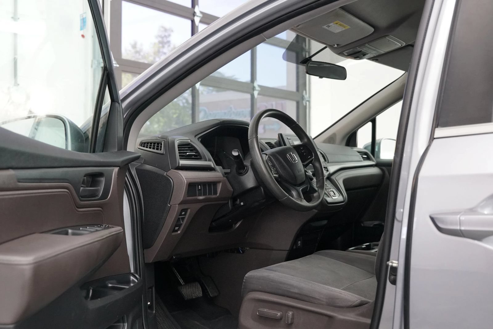 Used 2019 Honda Odyssey LX image 19