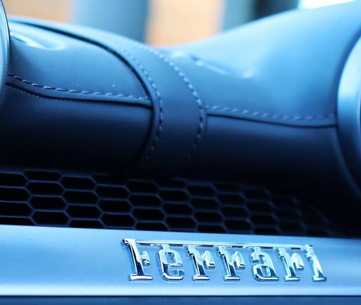 Used 2020 Ferrari Portofino RWD image 61