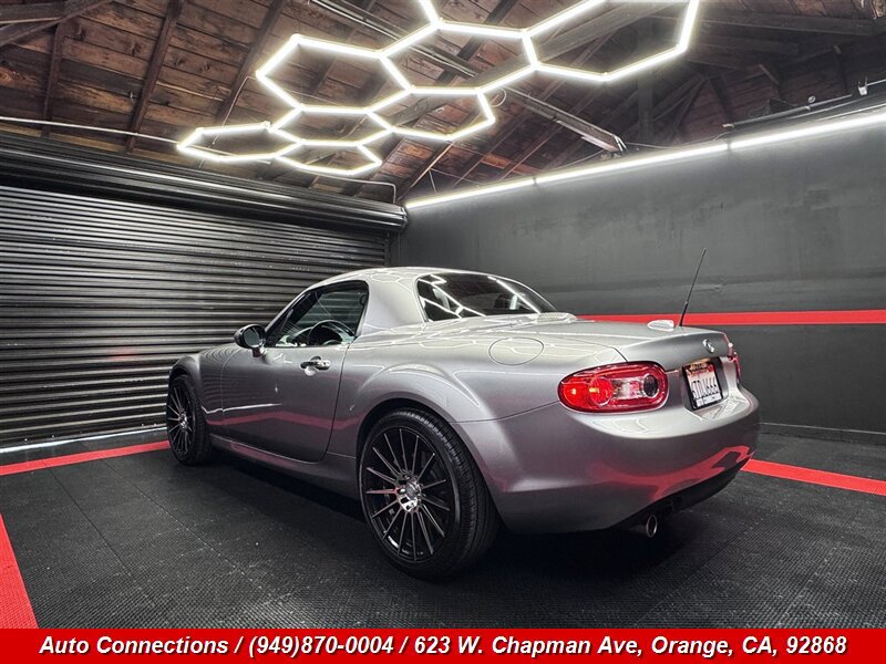 Used 2011 MAZDA MX-5 Miata Grand Touring w/ Premium Pkg RWD image 6